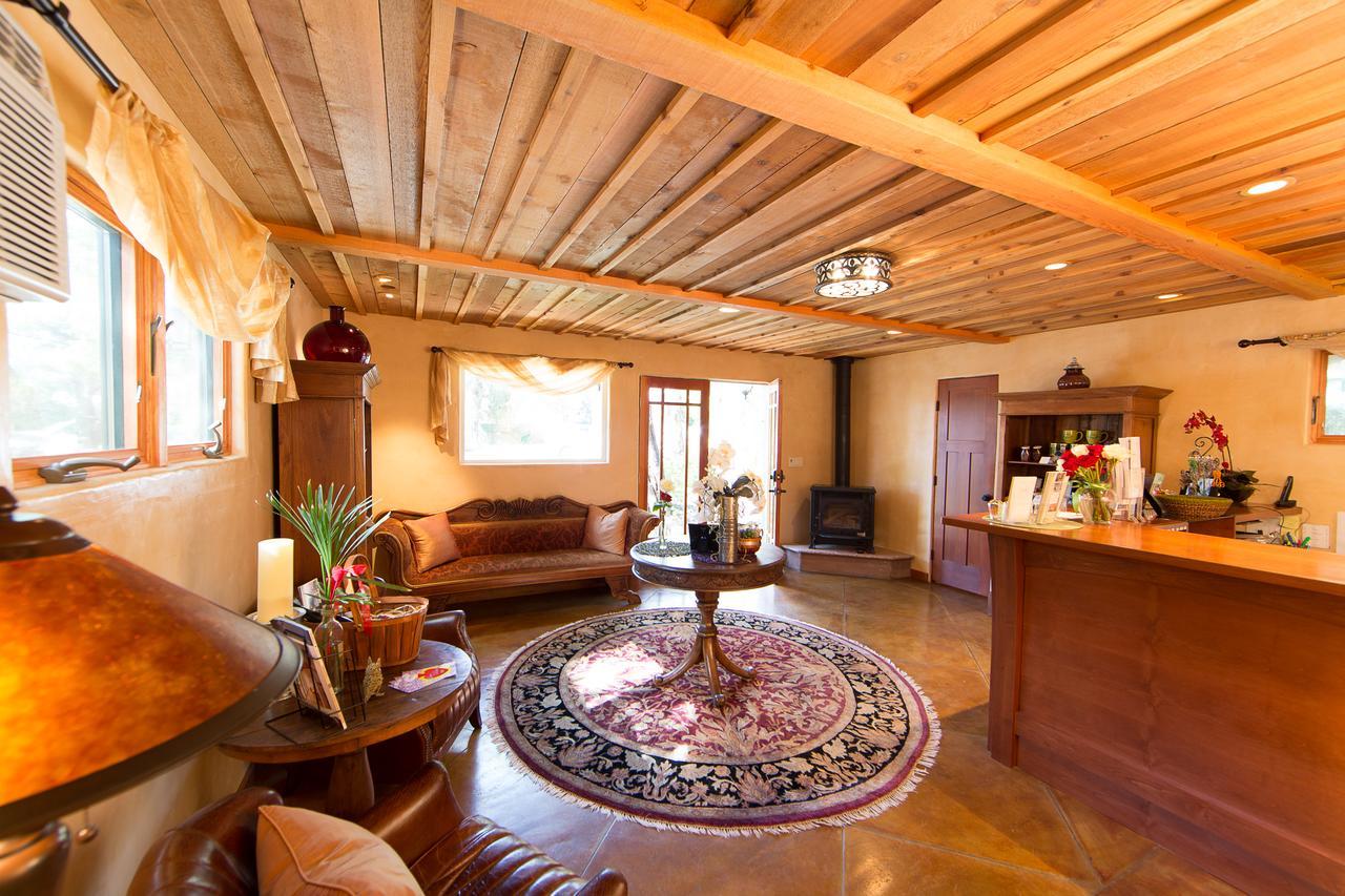 The Emerald Iguana Inn Ojai Bagian luar foto