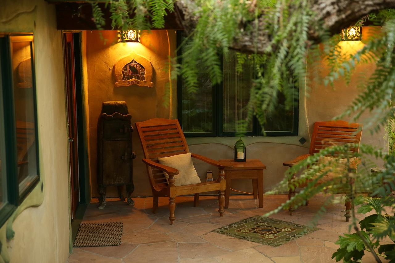 The Emerald Iguana Inn Ojai Bagian luar foto