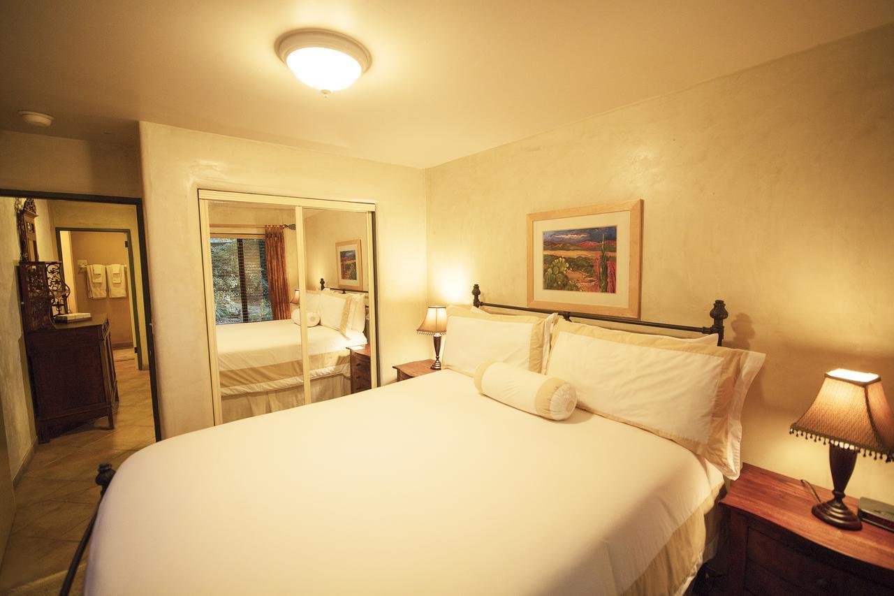 The Emerald Iguana Inn Ojai Bagian luar foto